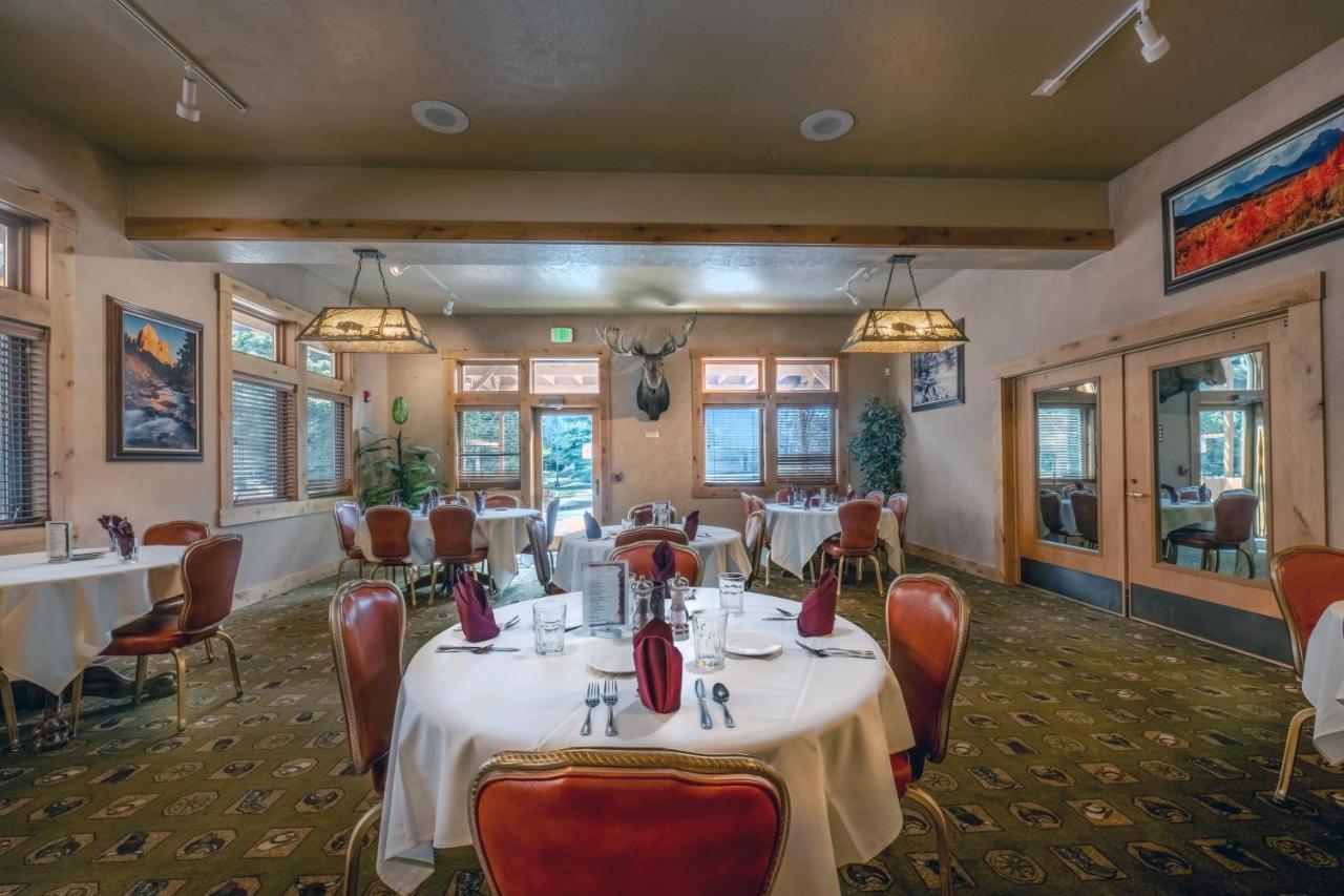 Flying Saddle Resort And Steak House Alpine Exteriér fotografie